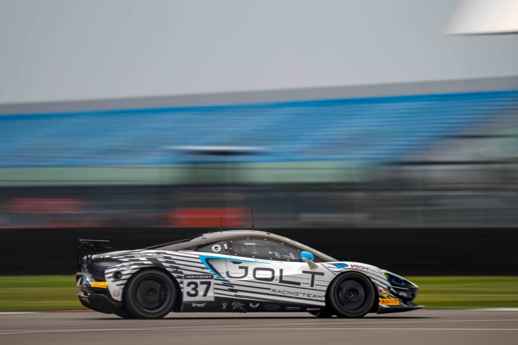 Jolt Racing’s car #37 at the Silverstone 500.
Rupert Williams & John Ingram in their McLaren Artura GT4