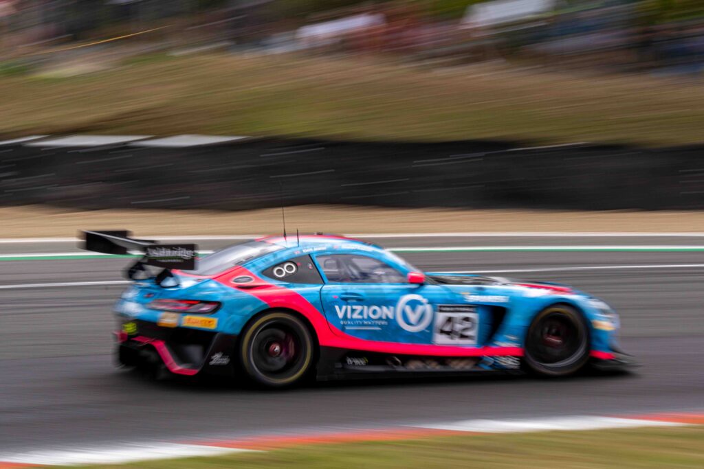 2Seas Motorsport with Kiern Jewiss & Charles Dawson Heading to the top of the Podium at Brands Hatch 2025