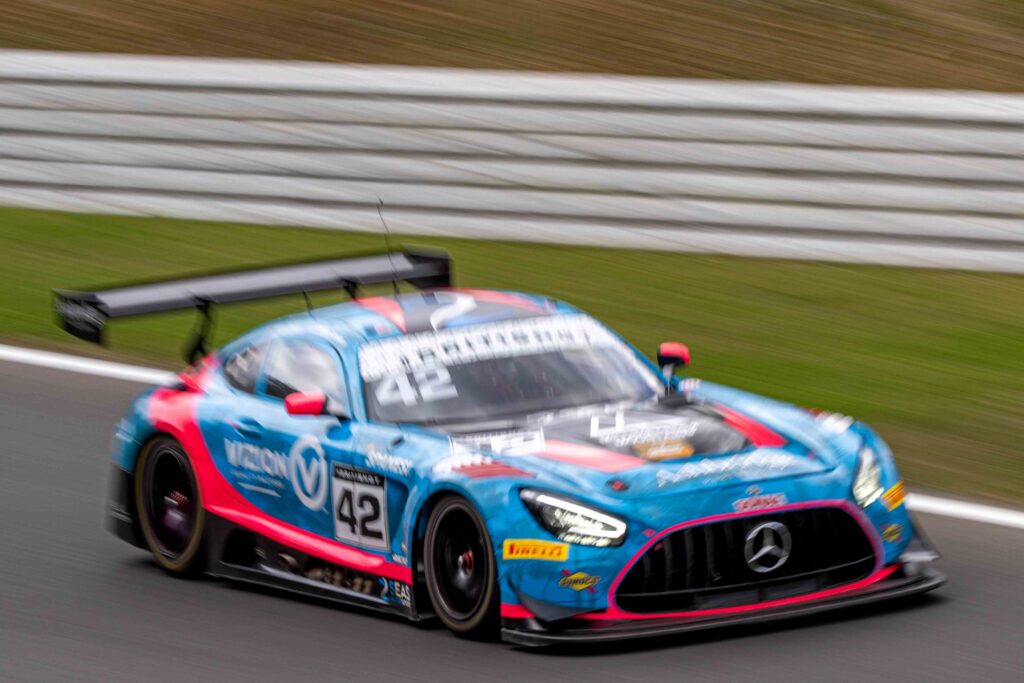 2Seas Motorsport with Kiern Jewiss & Charles Dawson Heading to the top of the Podium at Brands Hatch 2025