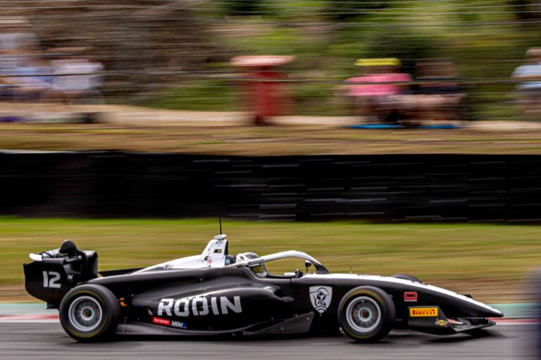 GB3 & GB4 Championship at Brands Hatch 2025