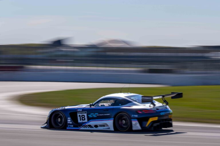 Car #18 Kevin Tse & Ben Green In a Mercedes-AMG GT3 Evo For 2 Seas Motorsport