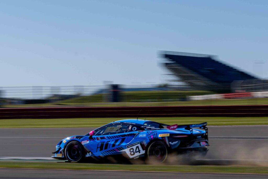 Car #84 Revie Lake & Blake Angliss In a McLaren Artura GT4 For Mahiki Racing At The British GT Silverstone 500