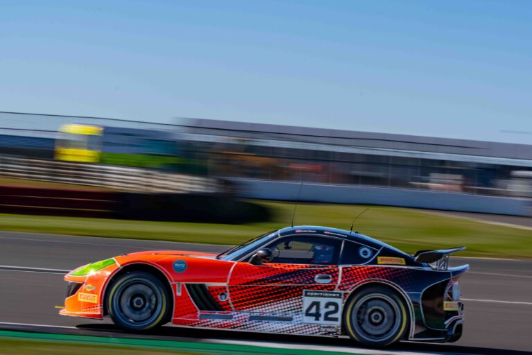 Car #42 Luke Shaw & Jack Mitchell In a Ginetta G56 GT4 Evo For Toro Verde GT