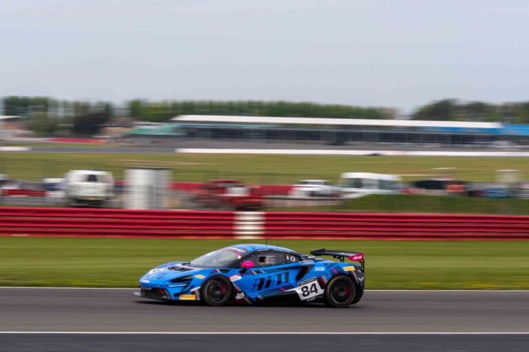 Car #84 Revie Lake & Blake Angliss In a McLaren Artura GT4 For Mahiki Racing