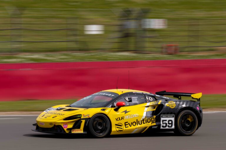 Car #59 Luca Hopkinson & Josh Stanton In a McLaren Artura GT4 For Optimum Motorsport