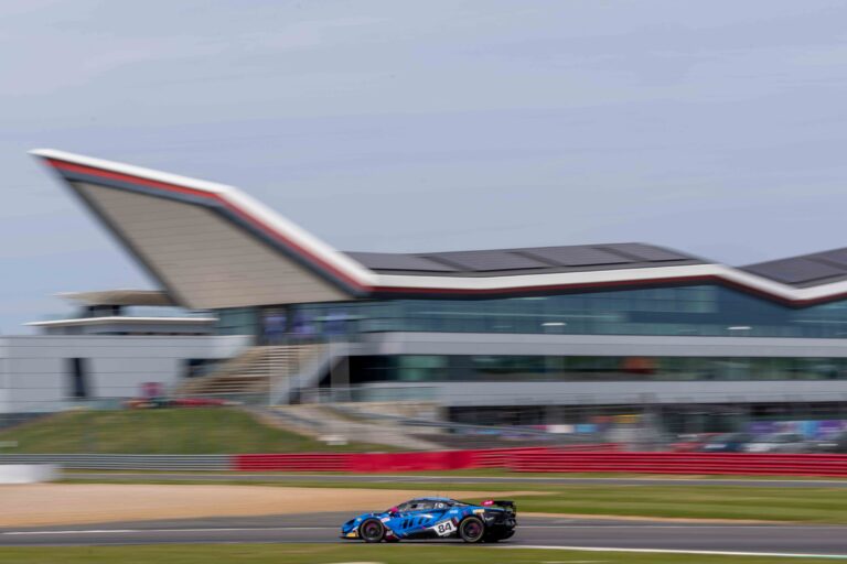 Car #84 Revie Lake & Blake Angliss In a McLaren Artura GT4 For Mahiki Racing