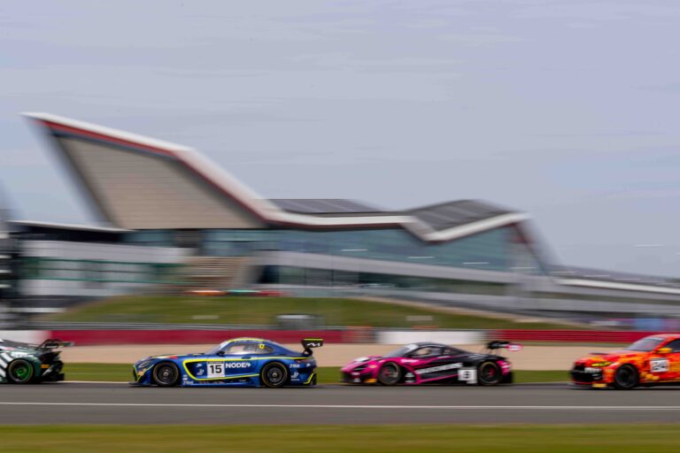 Car #9 Mark Smith & Martin Plowman In a McLaren 720S GT3 Evo For Paddock Motorsport