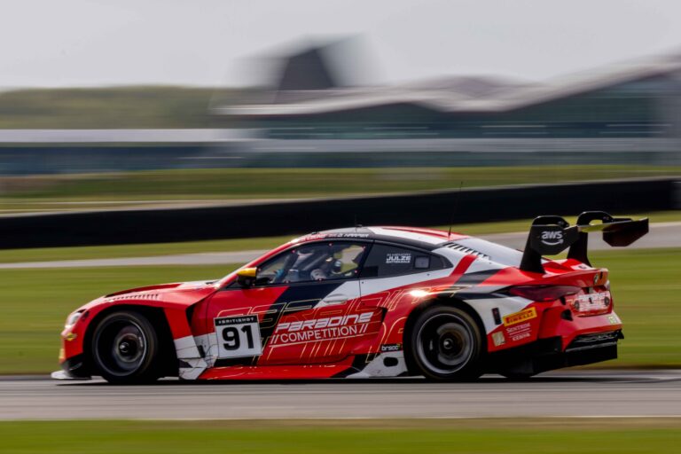 Car #91 Darren Leung & Dan Harper In a BMW M4 GT3 Evo For Paradine Competition