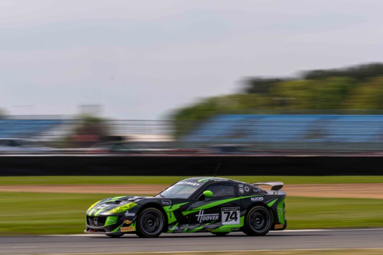 Car #74 Thomas Holland & Hadley Simpson In a Ginetta G56 GT4 Evo For Innovation Racing