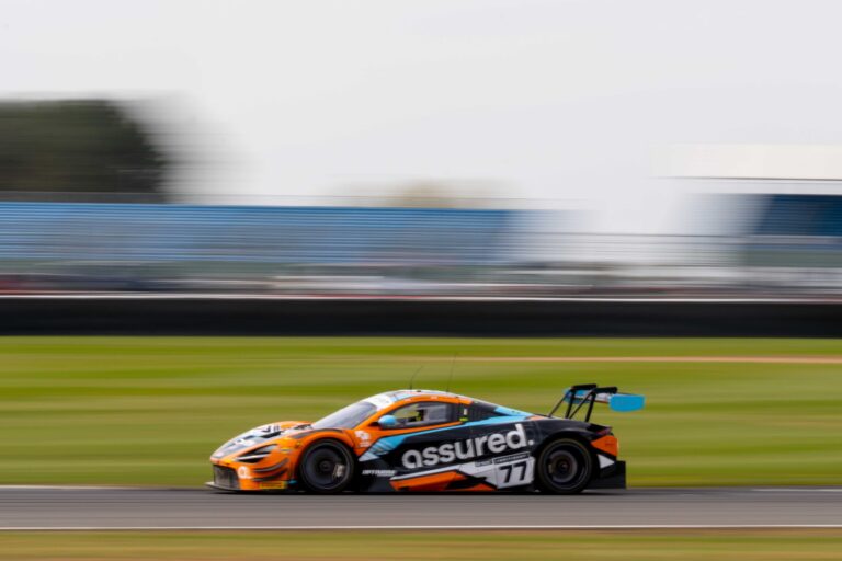 Car #77 Morgan Tillbrook & Ben Barnicoat In a McLaren 720S GT3 Evo For Optimum Motorsport