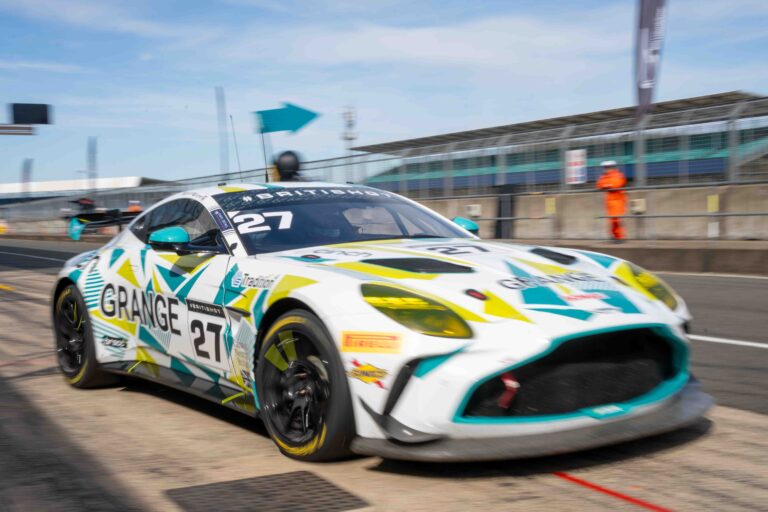 Car #27 Daniel Lavery & Darren Turner In a Aston Martin Vantage AMR GT4 Evo For Grange Racing with FSR