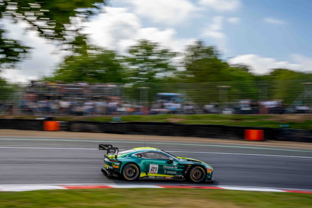 Car #21 Oliver Söderström & Arthur Dorison In a Aston Martin Vantage AMR GT3 EVO For Comtoyou Racing at the GT World Challenge 