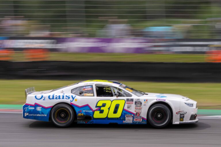 Brands Hatch, UK, 7th June, 2026, Car #30 Logan Bearden & Happinessa Racing for Rette Jones Racing by Hendriks in a Ford Mustang at the EuroNascar Grand Prix at Brands Hatch, Christopher Neve / Alamy Live News