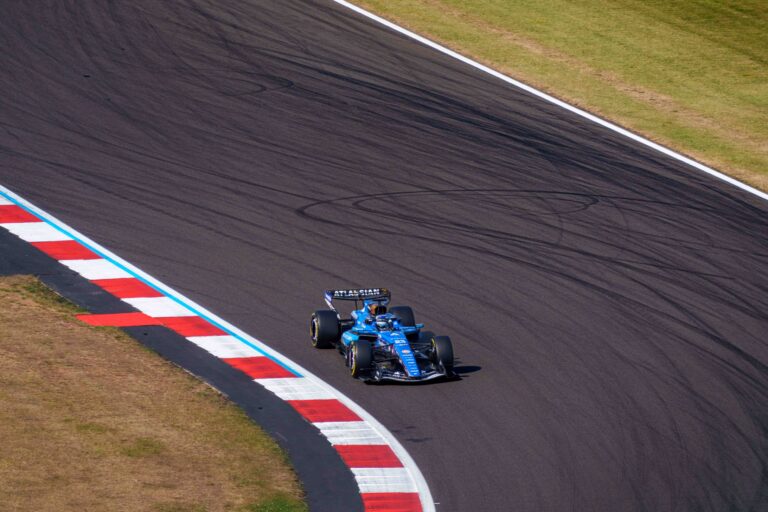 Car #23 Alexander Albon for Williams during Sprint Qualifying at the British Formula 1 Grand Prix