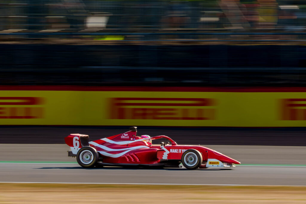 Chiara Bättig in the Wella Professionals #6 Hitech F1 ACADEMY at Silverstone 2026
