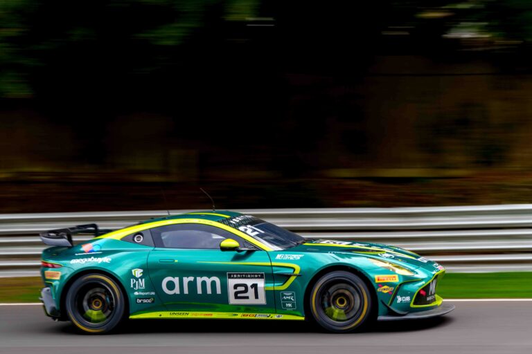 Car #21 Driven By Will Orton & Jessica Hawkins in GT4 during the Feature Race at the British GT Season Finale